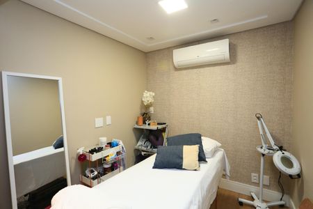 Apartamento à venda com 182m², 4 quartos e 3 vagas Apartamento à venda com 182m², 4 quartos e 3 vagasEscritório