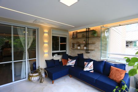 Apartamento à venda com 182m², 4 quartos e 3 vagas Apartamento à venda com 182m², 4 quartos e 3 vagasvaranda