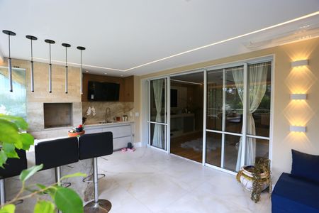 Apartamento à venda com 182m², 4 quartos e 3 vagas Apartamento à venda com 182m², 4 quartos e 3 vagasvaranda