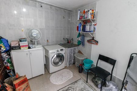 Casa à venda com 94m², 2 quartos e 2 vagasDetalhe da area de serviço