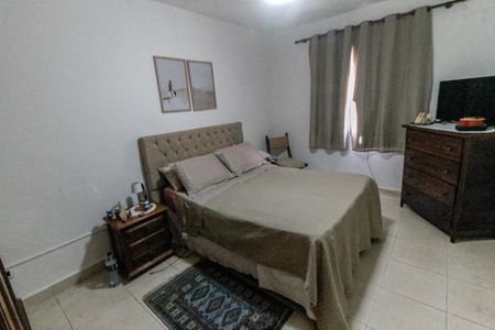 Casa à venda com 94m², 2 quartos e 2 vagasQuarto 1