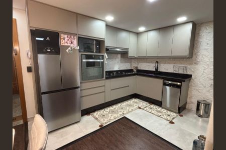 Apartamento à venda com 65m², 2 quartos e 2 vagasCozinha