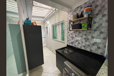 Apartamento à venda com 65m², 2 quartos e 2 vagasÁrea de serviço