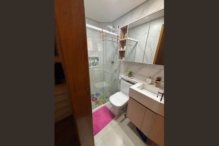 Banheiro de apartamento à venda com 2 quartos, 65m² em Vila Leopoldina, Santo André