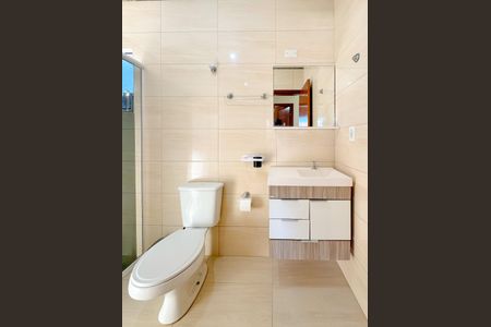 Casa para alugar com 167m², 4 quartos e 6 vagasBanheiro 1