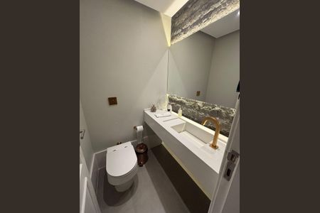 Banheiro de apartamento para alugar com 4 quartos, 245m² em Tijuca, Rio de Janeiro