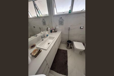 Banheiro de apartamento para alugar com 4 quartos, 245m² em Tijuca, Rio de Janeiro