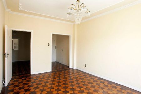 Sala de Estar de apartamento à venda com 3 quartos, 150m² em Centro Histórico, Porto Alegre