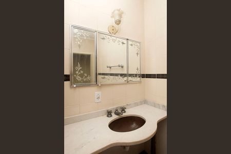 Apartamento à venda com 150m², 3 quartos e 1 vagaBanheiro 2