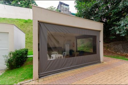 Apartamento para alugar com 33m², 2 quartos e sem vaga Apartamento para alugar com 33m², 2 quartos e sem vagaÁrea comum - Churrasqueira 1