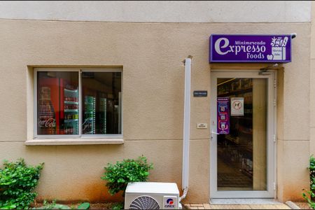 Apartamento para alugar com 33m², 2 quartos e sem vaga Apartamento para alugar com 33m², 2 quartos e sem vagaMercado