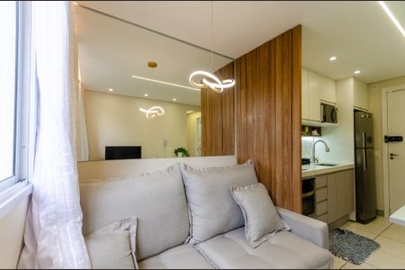 Sala de apartamento para alugar com 2 quartos, 33m² em Piqueri, São Paulo