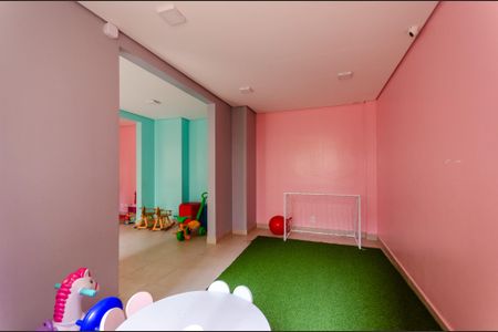 Apartamento para alugar com 33m², 2 quartos e sem vaga Apartamento para alugar com 33m², 2 quartos e sem vagaBrinquedoteca