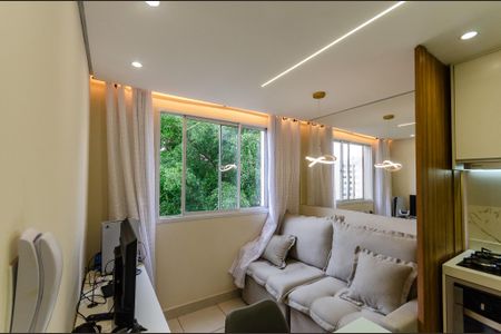 Sala de apartamento para alugar com 2 quartos, 33m² em Piqueri, São Paulo