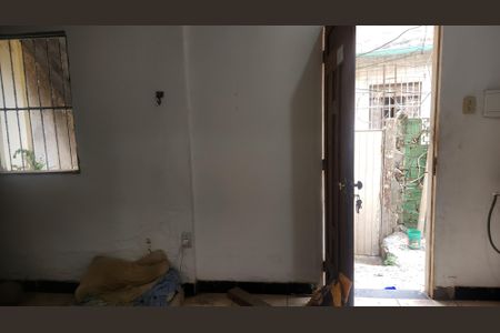 Sala de casa para alugar com 2 quartos, 90m² em Boca do Rio, Salvador