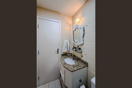 Apartamento à venda com 70m², 3 quartos e 2 vagasBanheiro