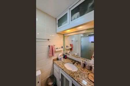 Apartamento à venda com 70m², 3 quartos e 2 vagasBanheiro da Suíte