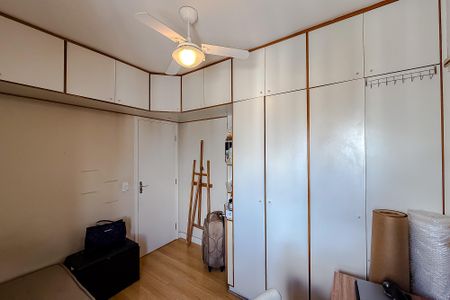 Apartamento à venda com 70m², 3 quartos e 2 vagasQuarto 2