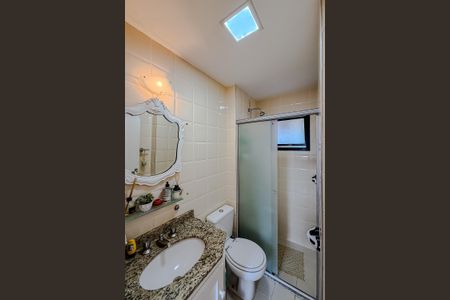 Apartamento à venda com 70m², 3 quartos e 2 vagasBanheiro