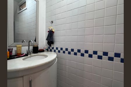 Apartamento à venda com 120m², 3 quartos e 2 vagasLavabo