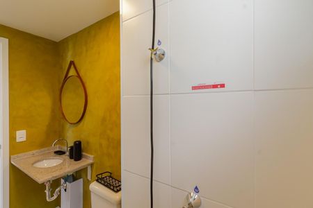 Apartamento para alugar com 39m², 2 quartos e sem vaga Apartamento para alugar com 39m², 2 quartos e sem vagaBanheiro