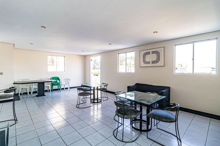 Apartamento para alugar com 45m², 2 quartos e 1 vagaÁrea comum - Salão de festas