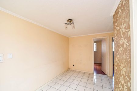 Sala de apartamento para alugar com 2 quartos, 50m² em Rubem Berta, Porto Alegre