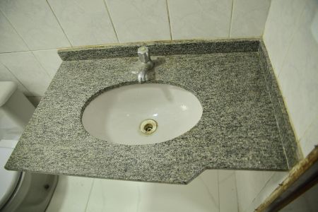 Apartamento à venda com 53m², 2 quartos e 1 vagaBanheiro 