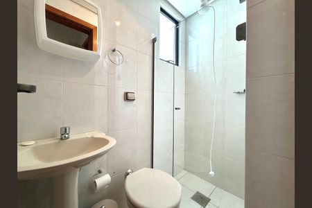 Apartamento para alugar com 165m², 4 quartos e 2 vagasBanheiro da área de serviço 