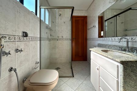 Apartamento para alugar com 165m², 4 quartos e 2 vagasBanheiro Suíte 1