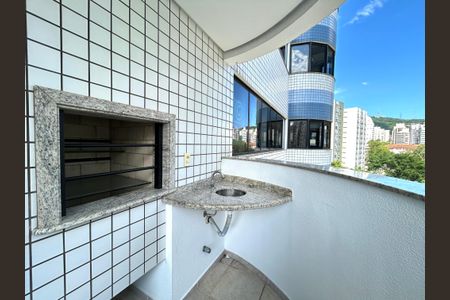 Apartamento para alugar com 165m², 4 quartos e 2 vagasChurrasqueira