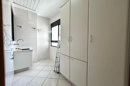 Apartamento para alugar com 165m², 4 quartos e 2 vagasÁrea de Serviço