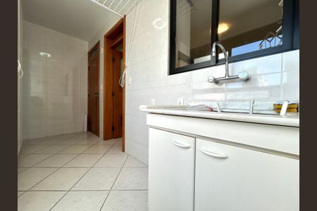 Apartamento para alugar com 165m², 4 quartos e 2 vagasÁrea de Serviço