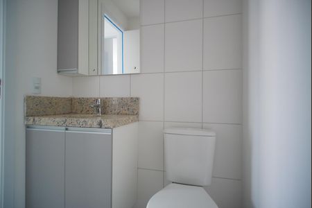 Apartamento à venda com 54m², 2 quartos e 1 vagaBanheiro Corredor