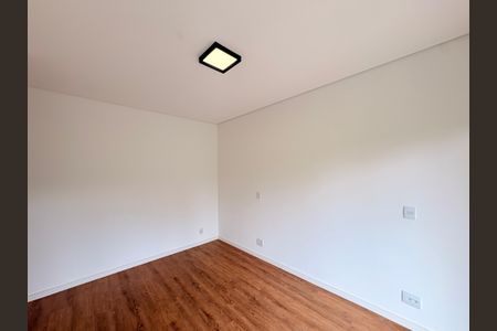 Casa de condomínio à venda com 200m², 3 quartos e 4 vagasSuíte Master