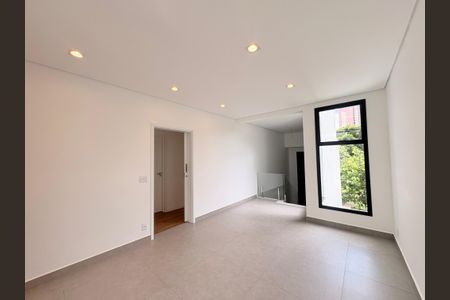 Casa de condomínio à venda com 200m², 3 quartos e 4 vagasSala