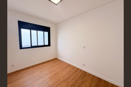 Casa de condomínio à venda com 200m², 3 quartos e 4 vagasSuíte 2