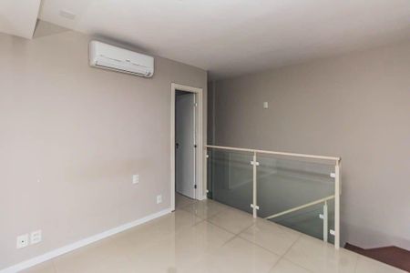 Quarto  de apartamento para alugar com 1 quarto, 60m² em Partenon, Porto Alegre