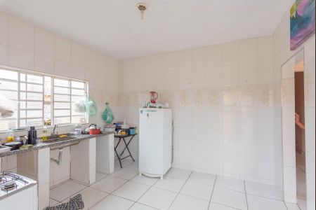 Casa para alugar com 300m², 3 quartos e 1 vagaCozinha