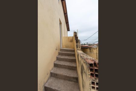 Casa para alugar com 300m², 3 quartos e 1 vagaEscada