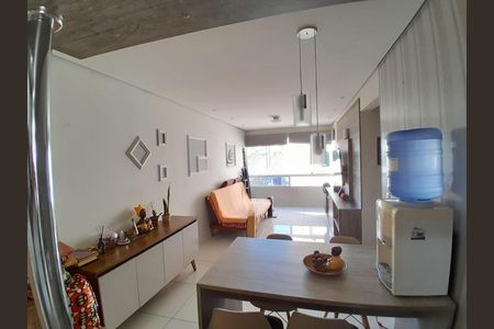 Sala/Cozinha  de apartamento para alugar com 2 quartos, 60m² em Cavalhada, Porto Alegre