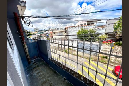 Casa para alugar com 35m², 1 quarto e 1 vaga Casa para alugar com 35m², 1 quarto e 1 vagaVaranda