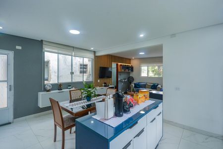 Casa para alugar com 197m², 4 quartos e 1 vaga