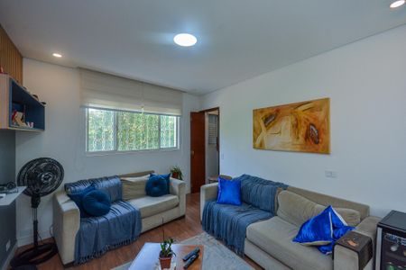 Casa para alugar com 3 quartos, 197m² em Campo Grande, São Paulo