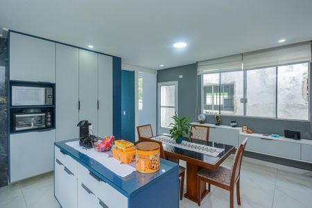 Casa para alugar com 197m², 4 quartos e 1 vaga