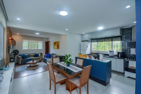 Casa para alugar com 197m², 4 quartos e 1 vaga