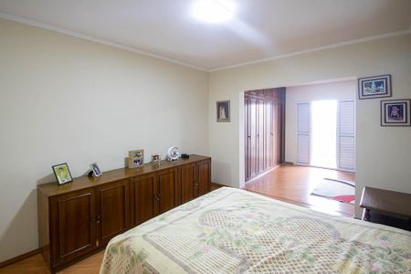 Casa para alugar com 250m², 4 quartos e 3 vagasSuíte 