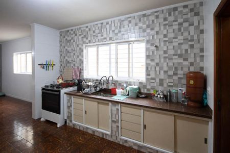 Casa para alugar com 250m², 4 quartos e 3 vagasCozinha 