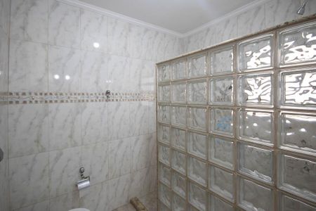 Casa para alugar com 250m², 4 quartos e 3 vagasBanheiro da Suíte