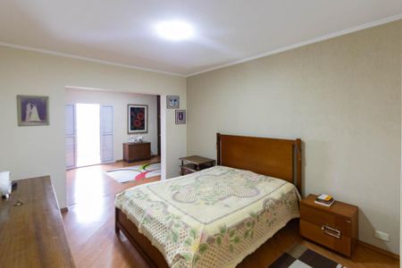 Casa para alugar com 250m², 4 quartos e 3 vagasSuíte 